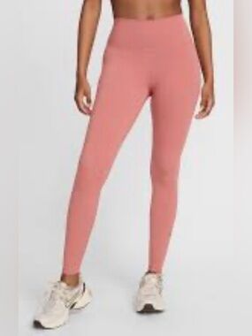 NIKE Dri Fit athletic leggings size women’s medium